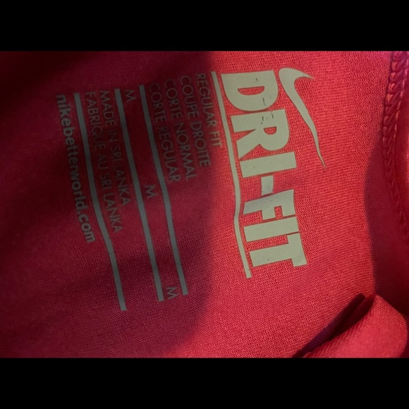 Nike Dri-Fit lot size med. tshirt, tank & capris - Picture 6 of 9